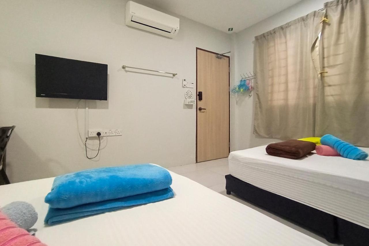 Hom2Rex Kuching Homestay Taman Timberland Exterior foto